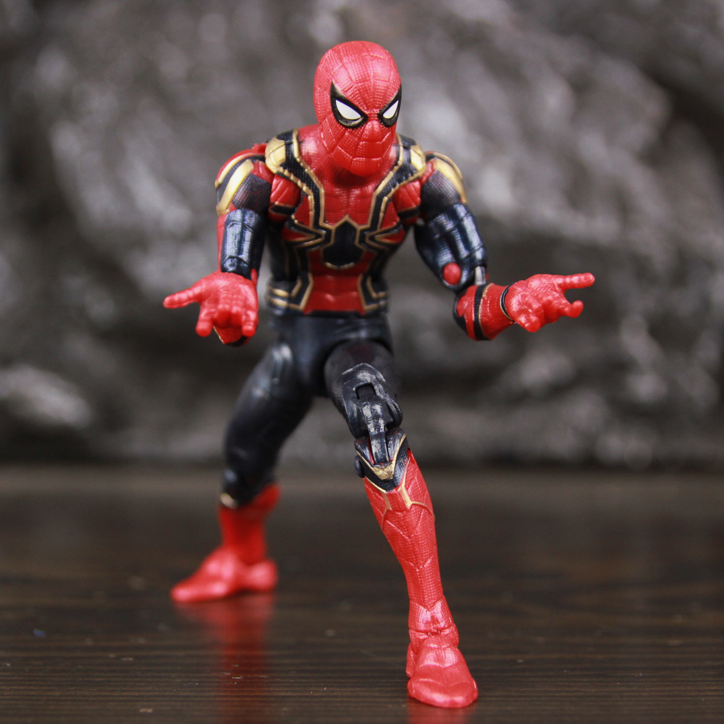 Vengadores Endgame Iron Spider - Model Kit Final Fantasy reseña y precio