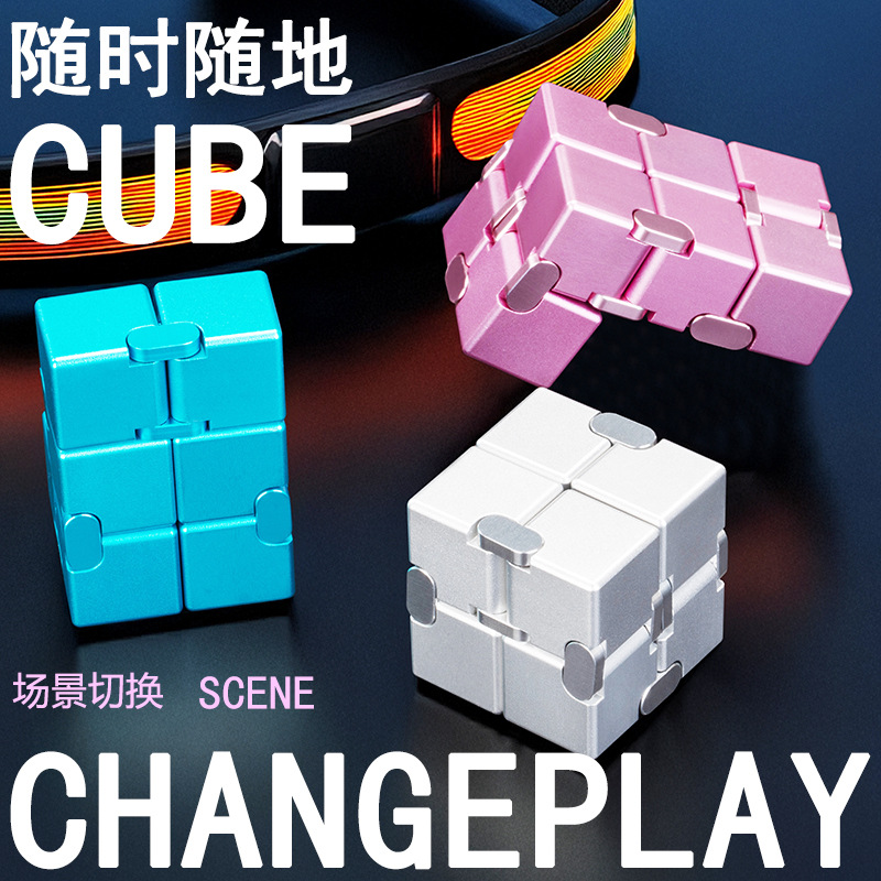 Cubo de Rubik Infinito de Meta - Model Kit Infinite Dimension reseña y precio